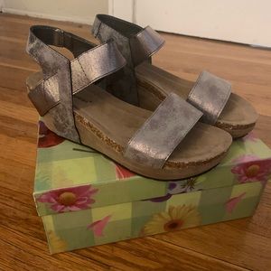 Pierre Dumas Chantal2 Low Wedge Sandal